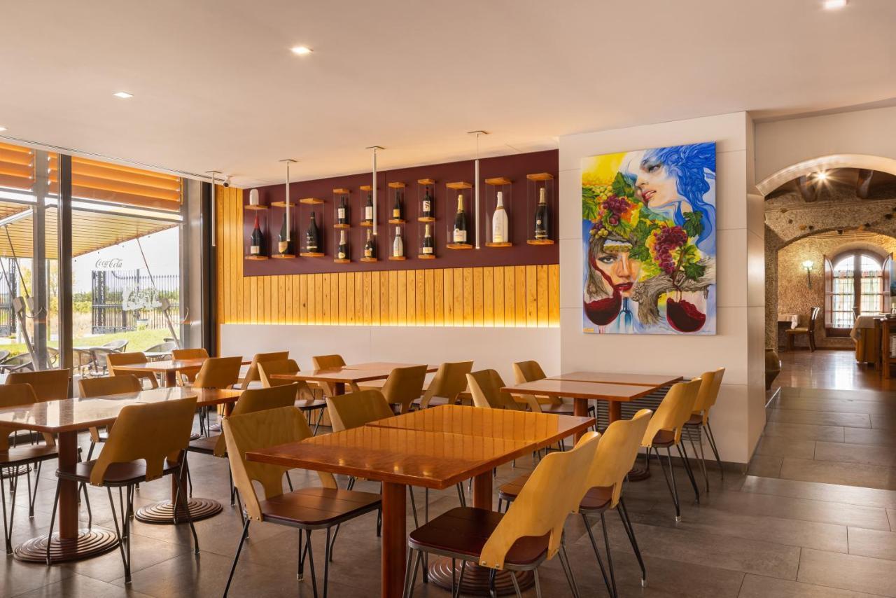 Hotel Restaurant Sol i Vi Lavern Eksteriør bilde